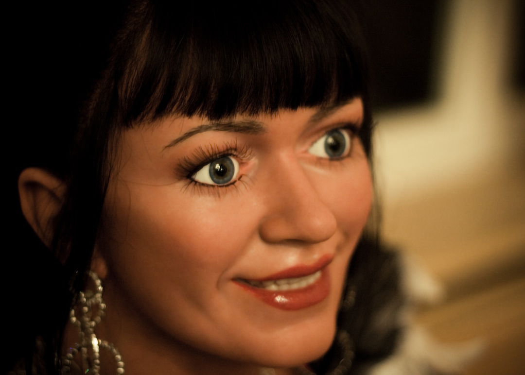 Photographic self-portrait of Beatriz in operatic attire