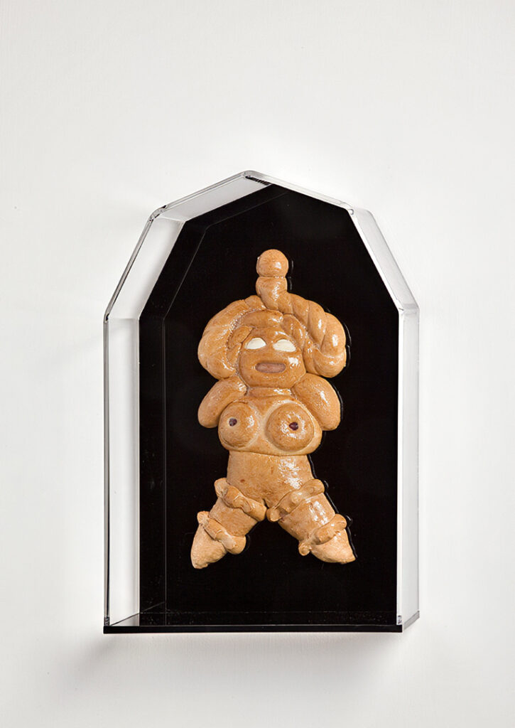 Omecihuatl 2011 - Beatriz Millar